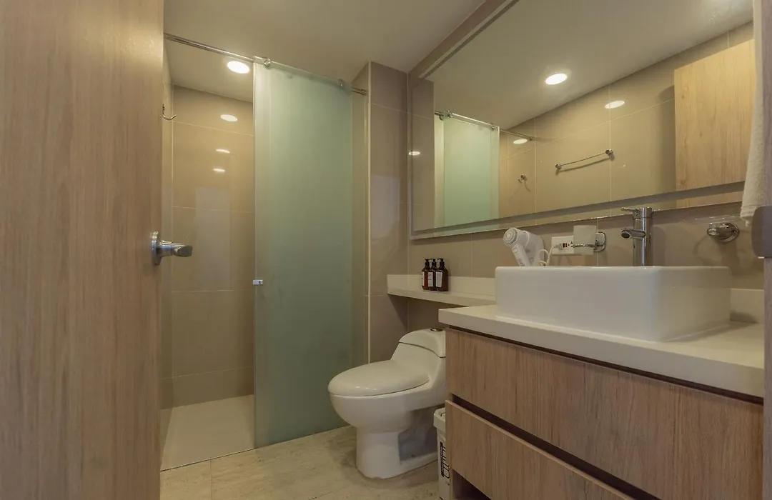 Suite 15Th Floor Con Vista Mar Y Piscina Cb1511-1
