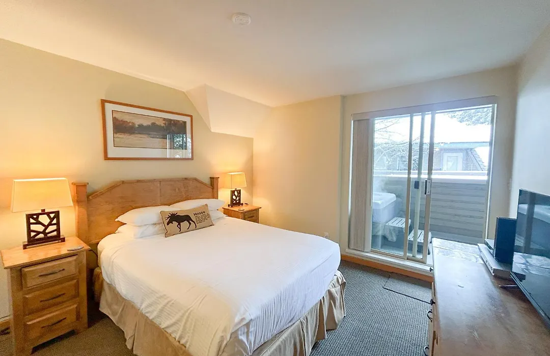 Valhalla Vacations At Whistler-1