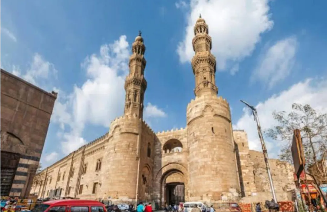 One Katameya شقة لك بالكامل غرفة باثنان سرير وريسبشن و مطبخ مجهز و حمام تراس-1