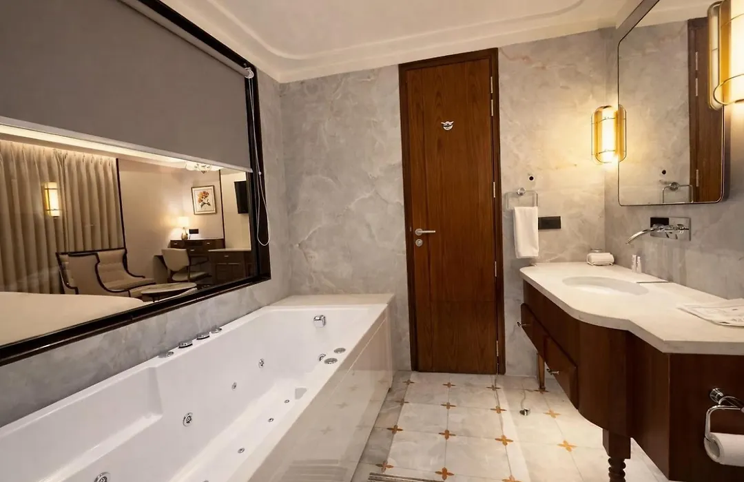 Ambrose Hotel-1