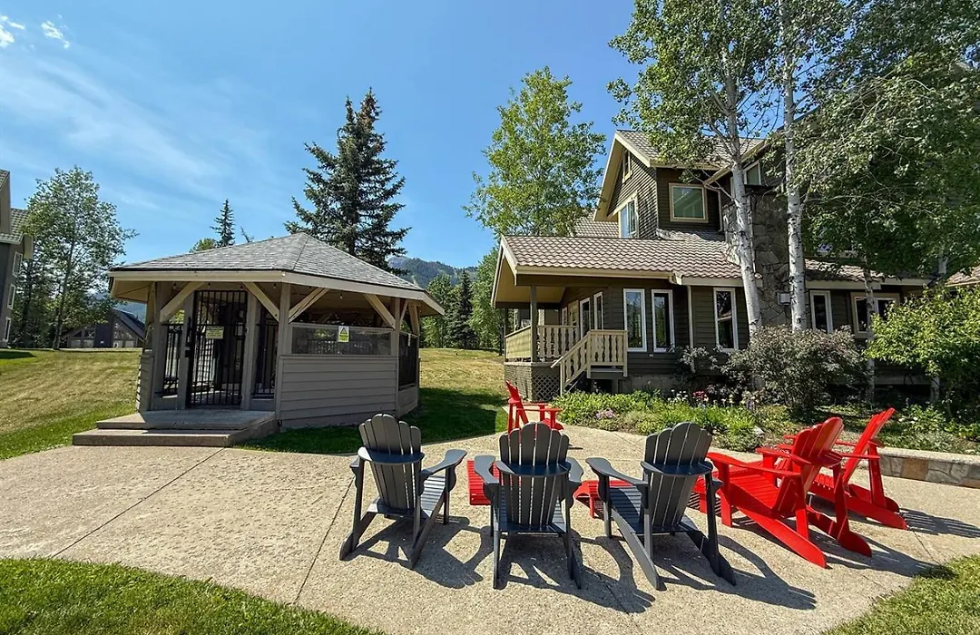 Timberline - Spruce Lodge By Fernie Central Reservations-1