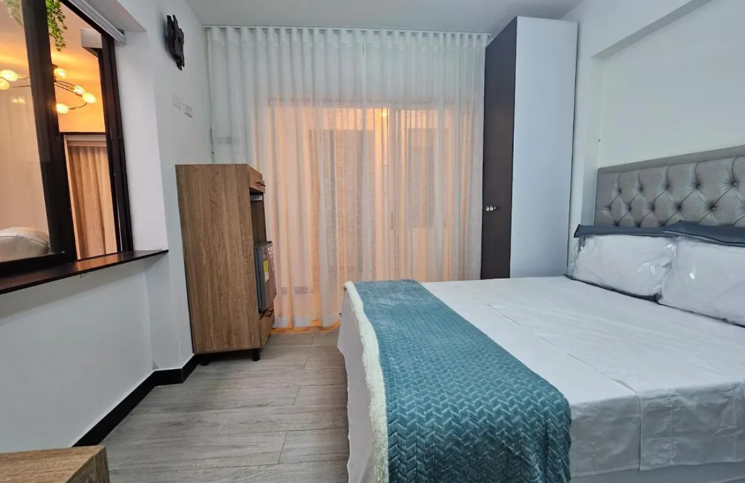 Hotel Suites De Luxury Calasanz Medellin-1