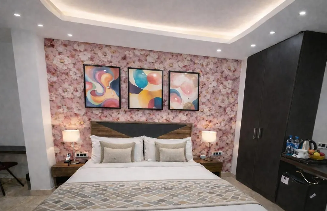 Hotel De Grand Infinity Near Delhi Airport-1