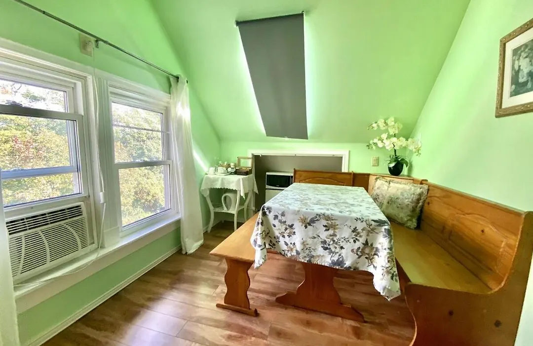 Cozy 1 Bedroom 4 Mins To Falls-1