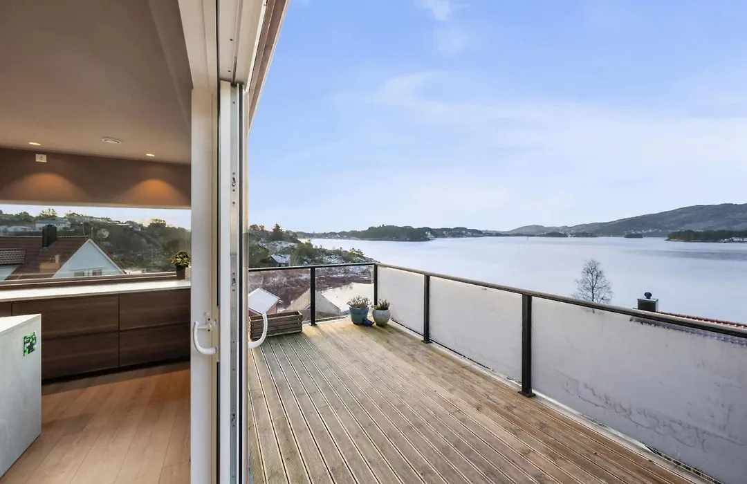 Seafront Villa With Balcony And Panoramic Views-1
