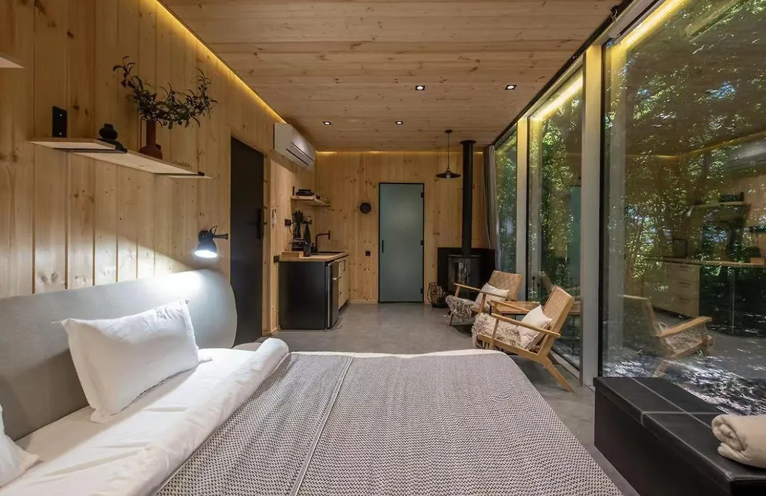 Stay Mirror House-1