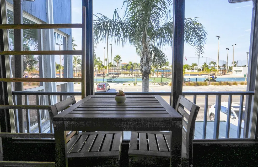 247-E - Madeira Beach Yacht Club - Coquina On Rex-1