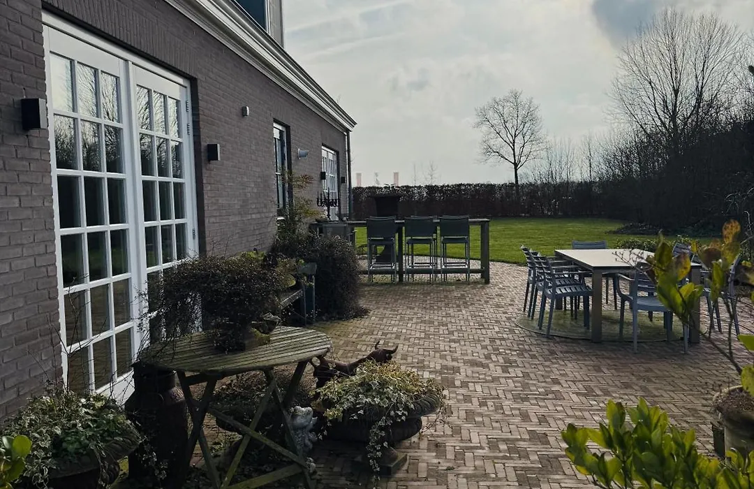 Het Koetshuis-1
