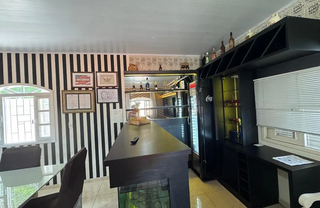 Casa Com Piscina-1