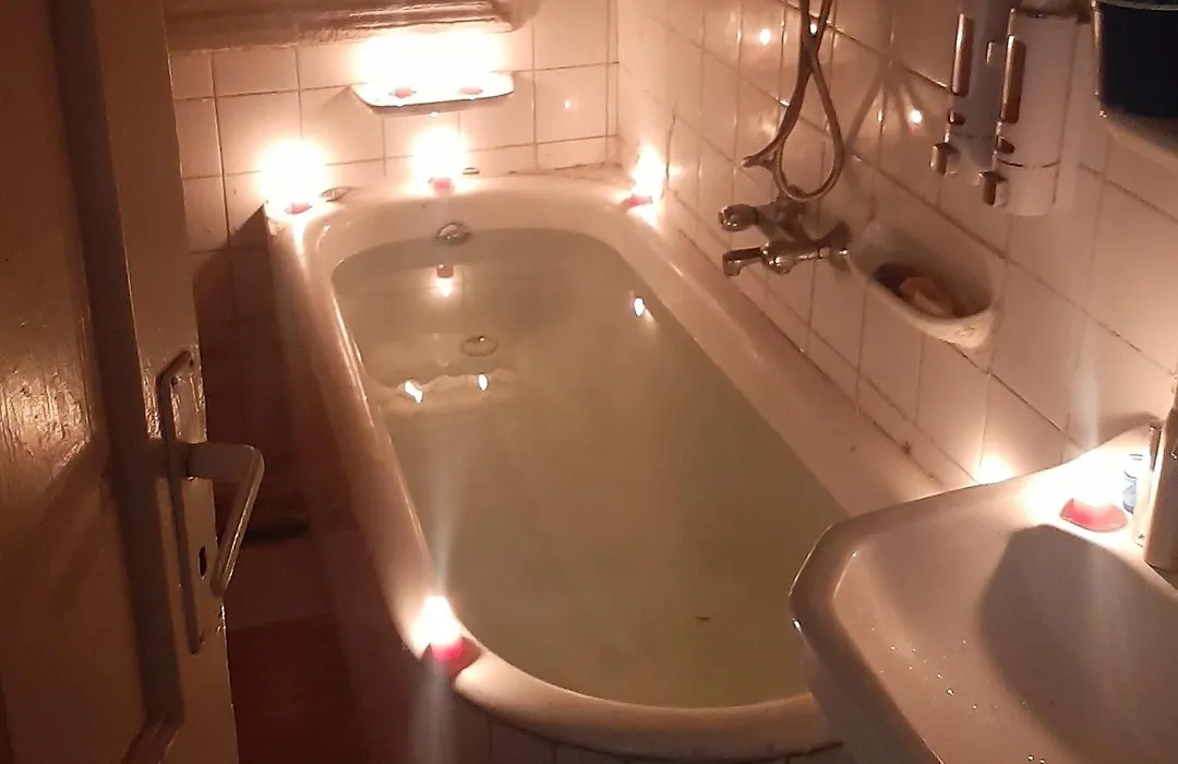 Tahrier Square Family Room Private Bathroom Incairodowntown Cairo Besaids Auc Univ And Greeck Cumps Cairo Giza-1