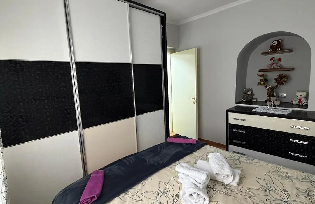 Guest House Luli Mucaj-1