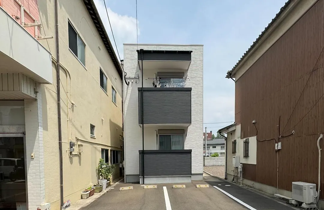 伊万里ルッソ101-1