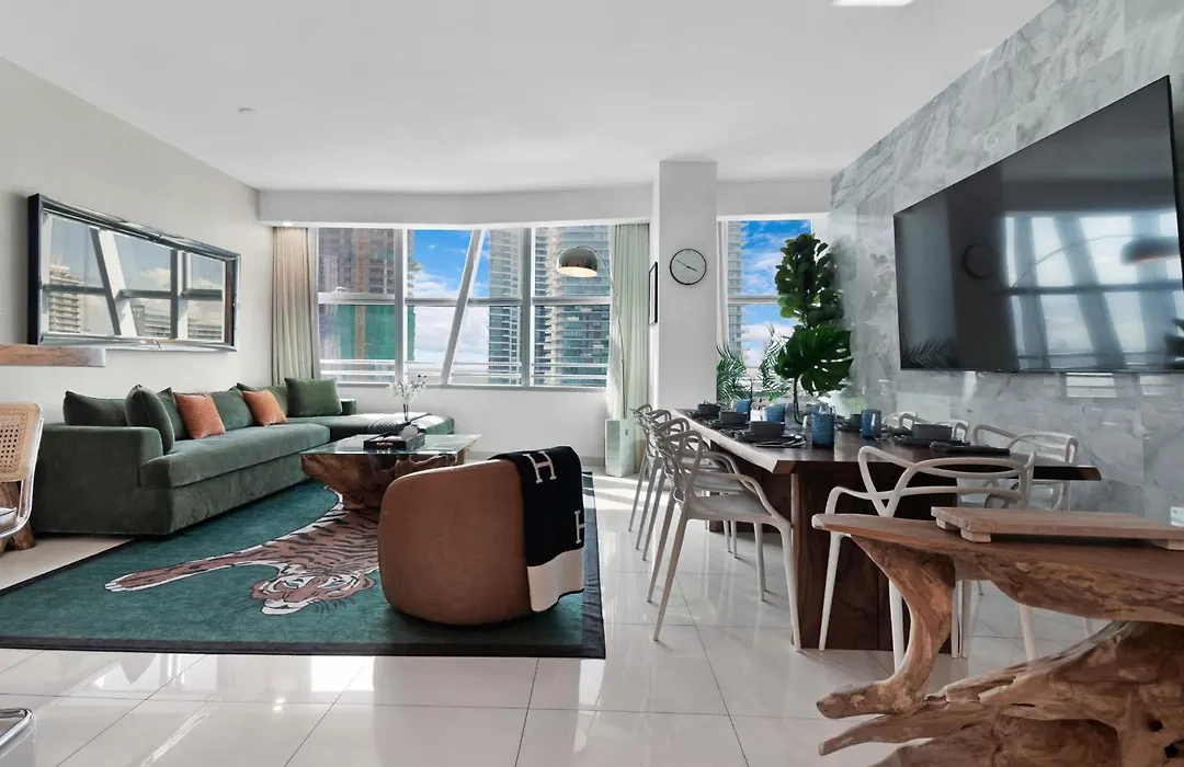 Luxury Brickell 3Bd Free Parking - Pool - Bay View-1