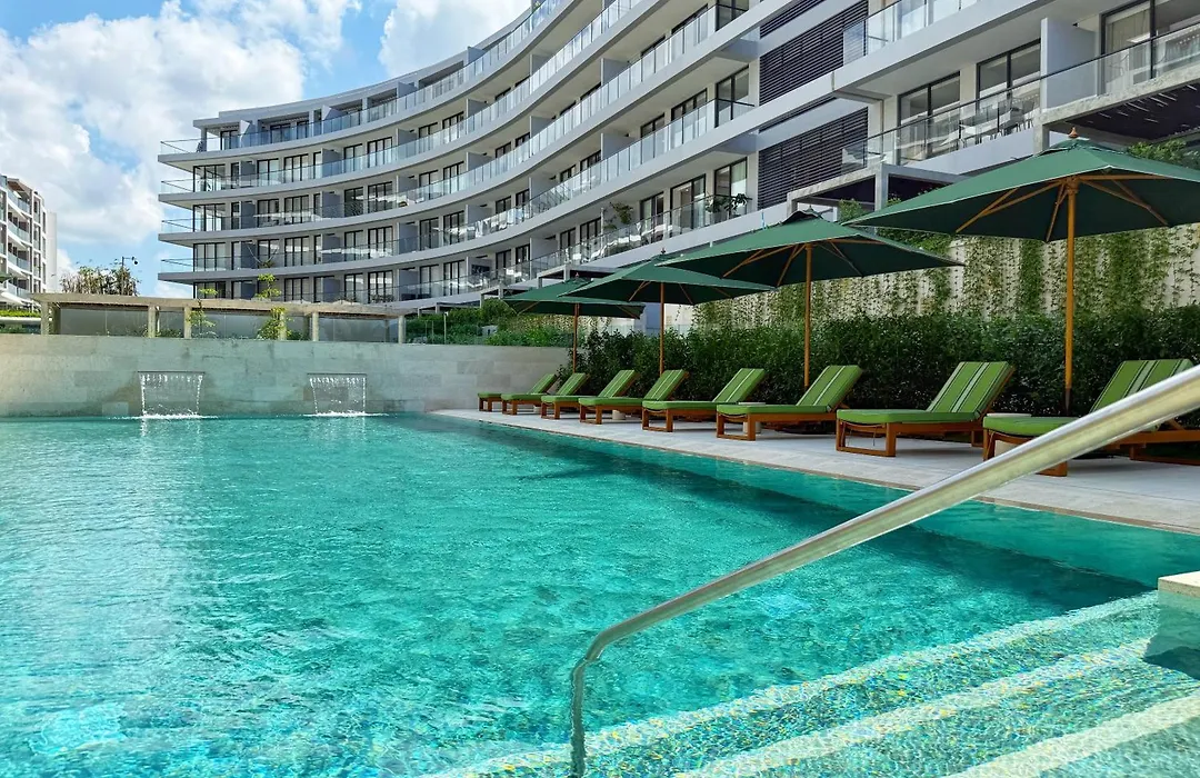 Premium Apartment - Beachfront - Luxury Condo-1