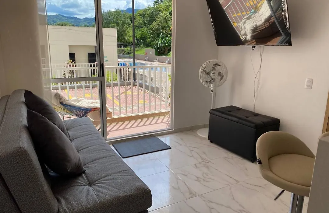 Alojamiento Apartamento Familiar Con Jacuzzi-1