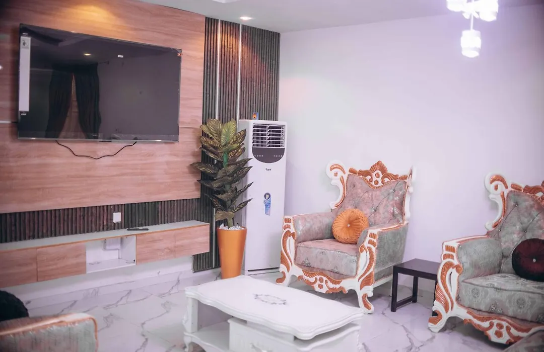 Royal Crest Apartments-1