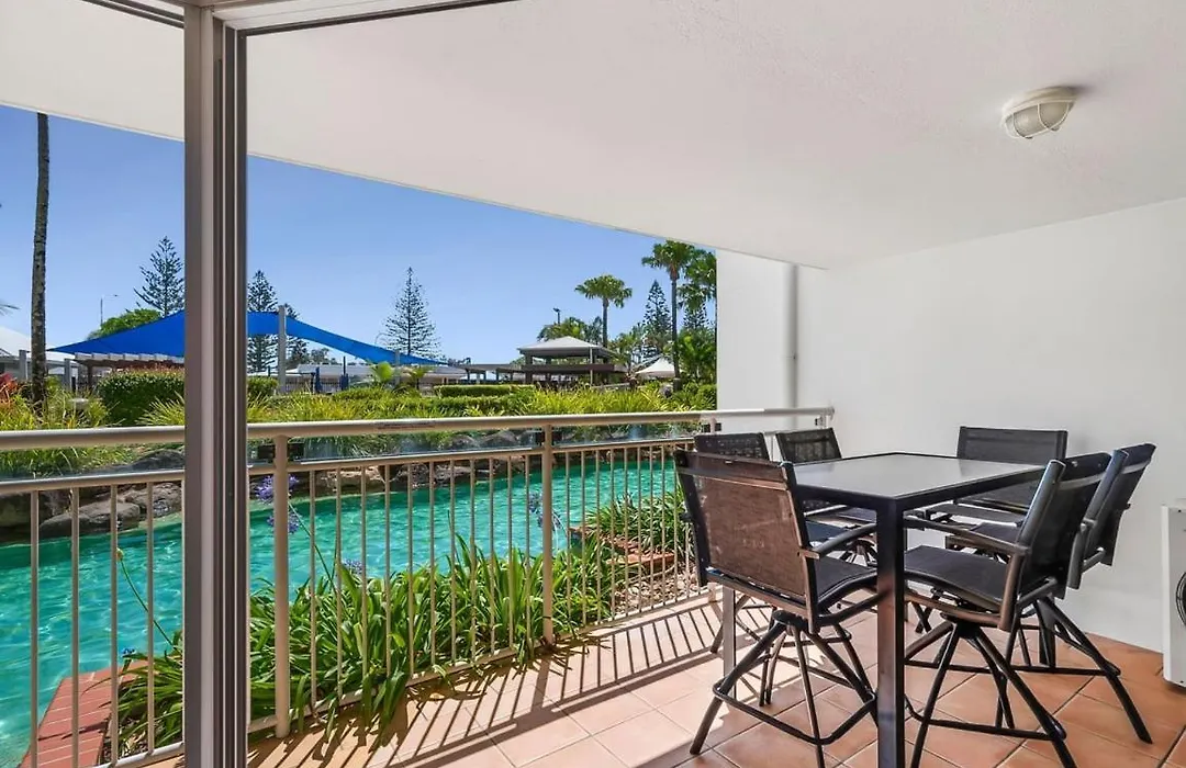 Poolside Escape At Alexandra Headland-1