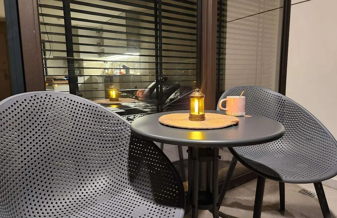 Elegant & Spacious 2Br, 2 Bathroom Apartment In Diamond, Central Skopje-1