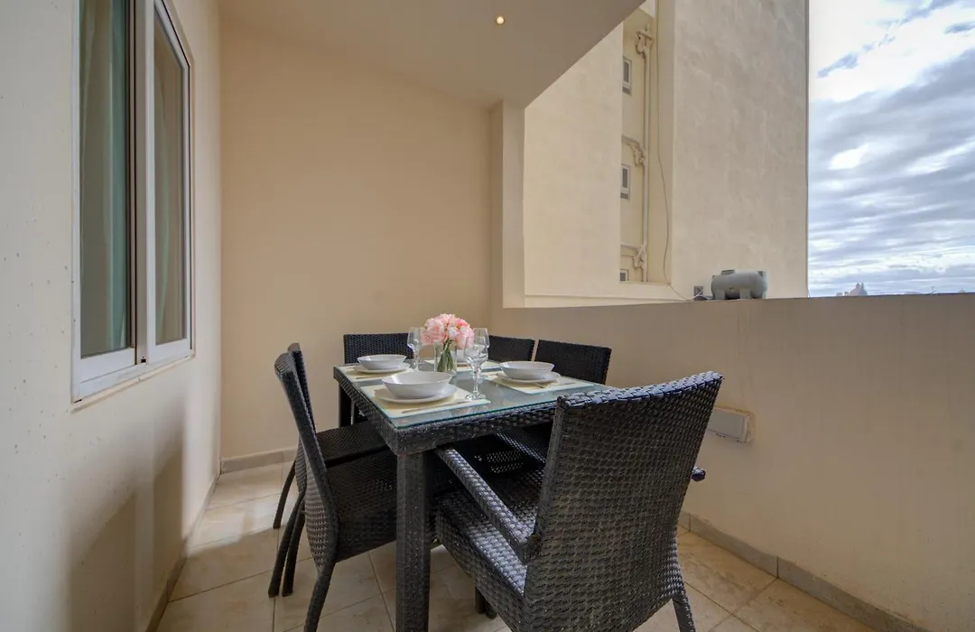 Pleasant Seaview 2-Bedroom Apartments In Central Sliema-1
