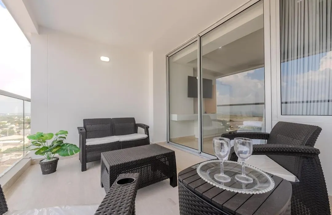 Apartamento Lujoso En Cartagena A Pocos Pasos Del Aeropuerto-1