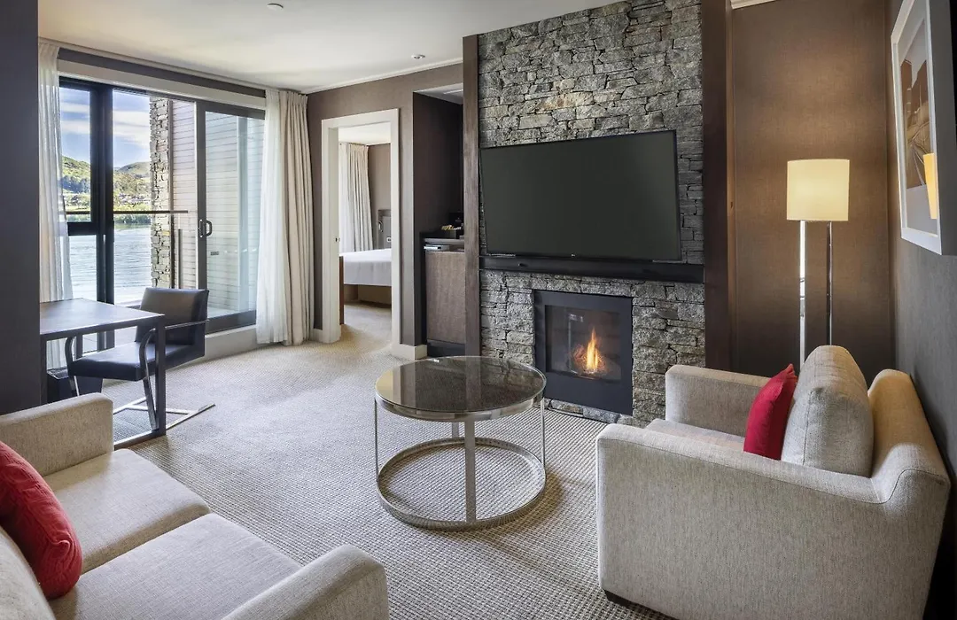 Hilton Queenstown Resort & Spa-1