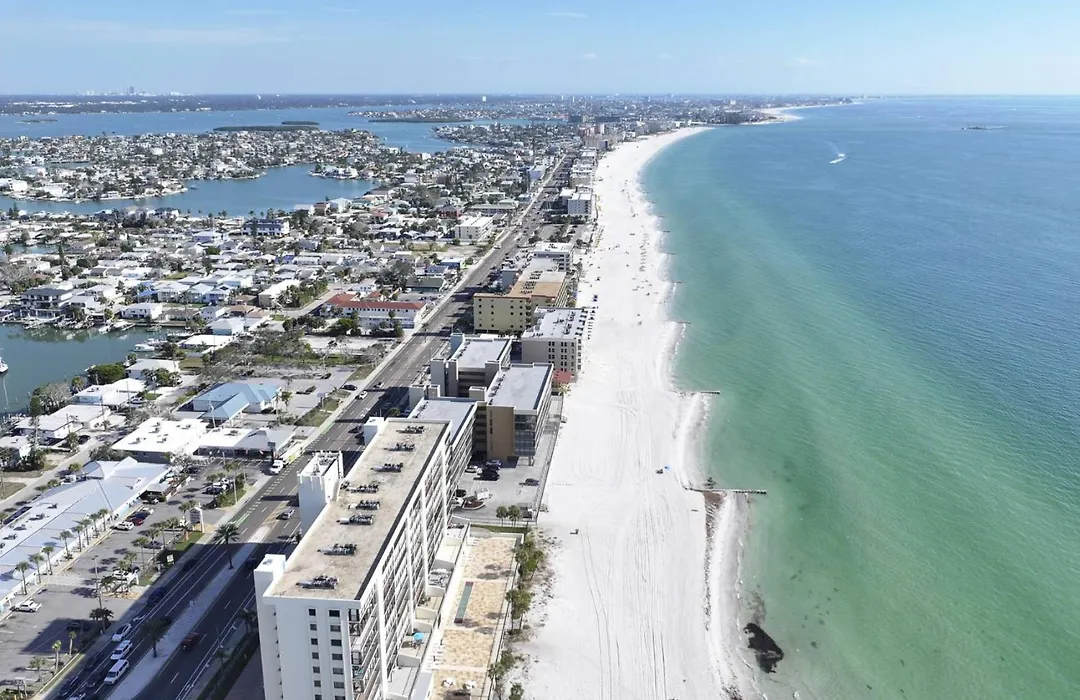380-D - Madeira Beach Yacht Club-1