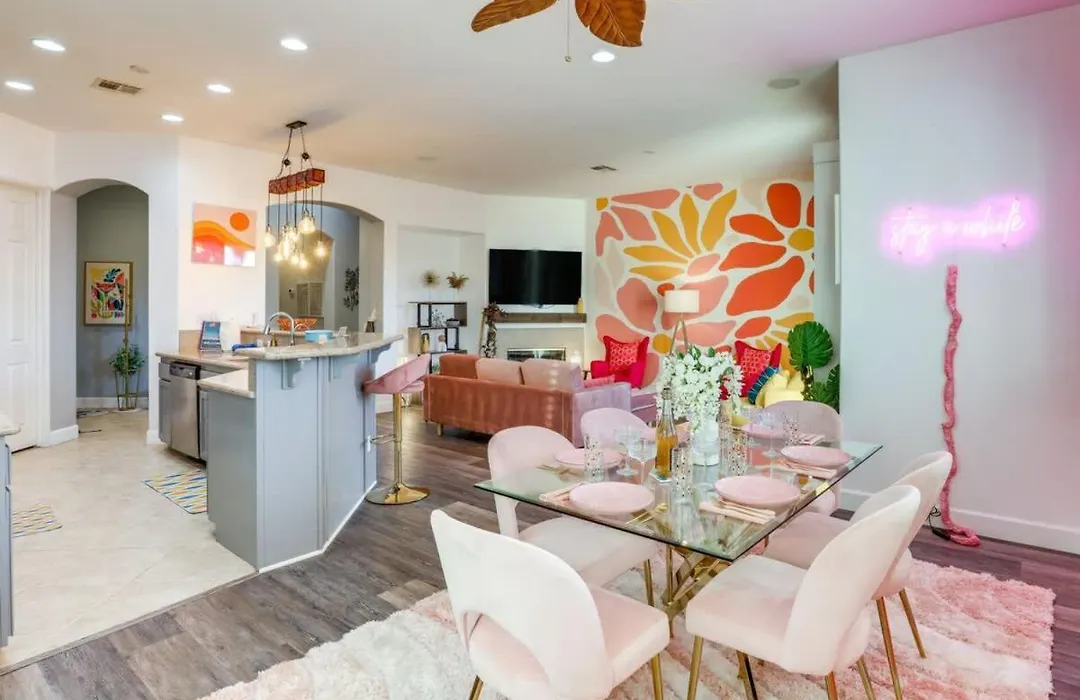 4Br Home With Private Pool And Spa With Community Amenities-1
