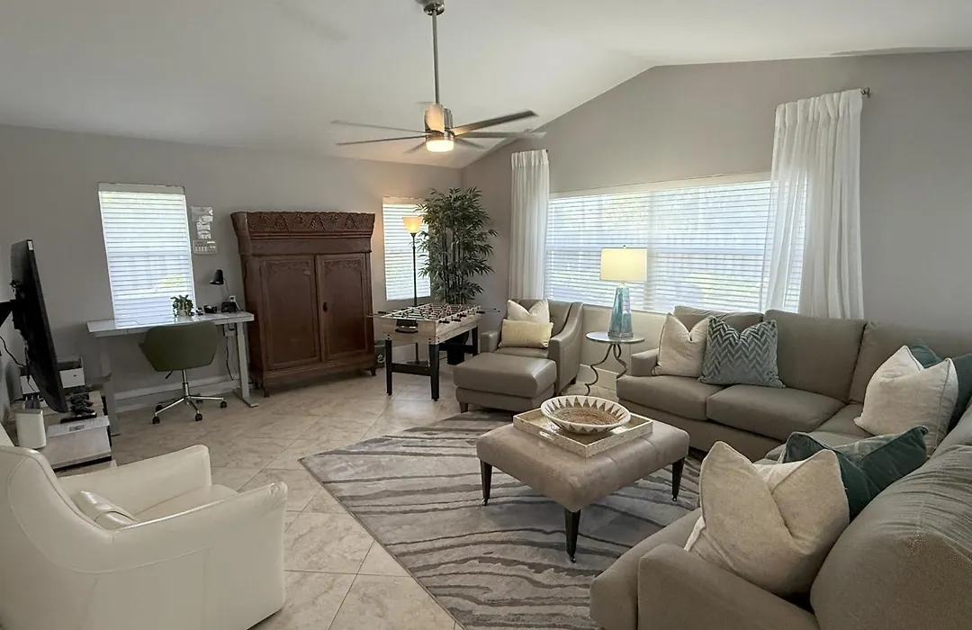 Seaclusion - Luxury, Heated Pool Spa, Near Beach, 2 Dogs-1