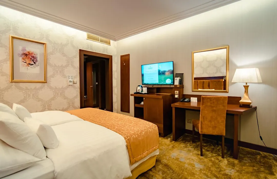 Wellness & Spa Hotel Kaskady-1