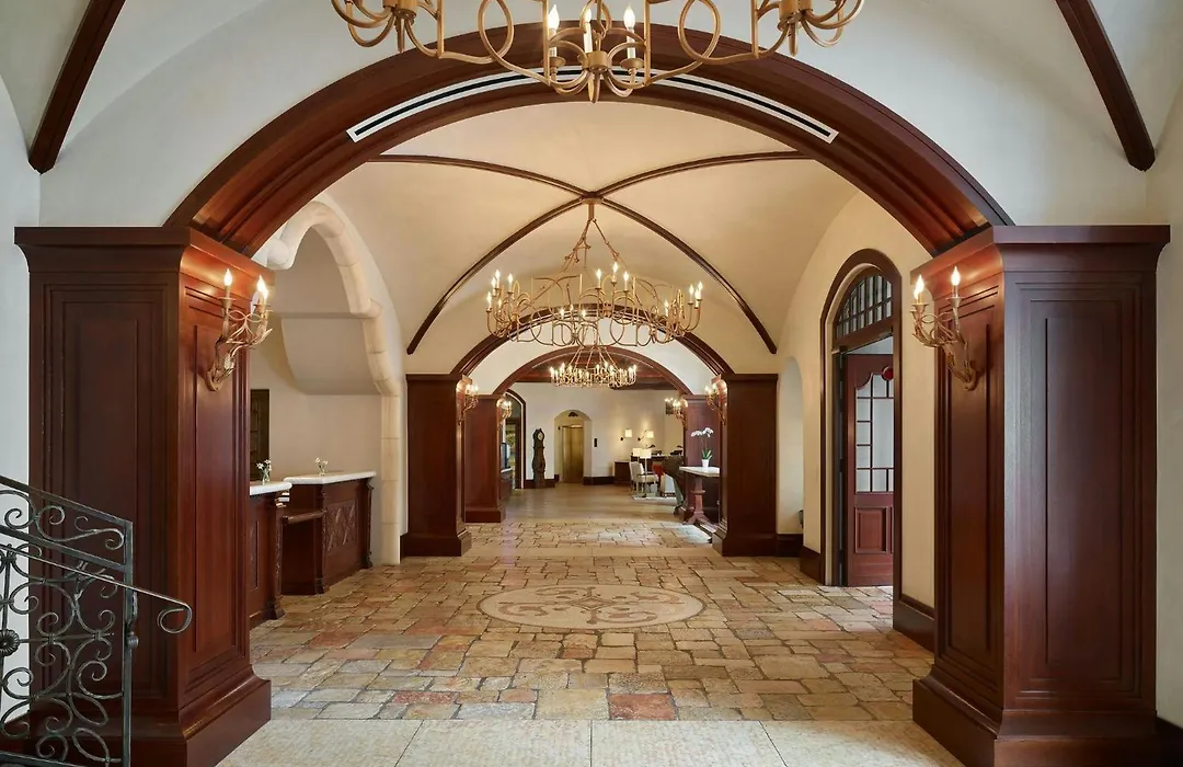 Lodge At Vail, A Rockresort By Vail Resorts-1