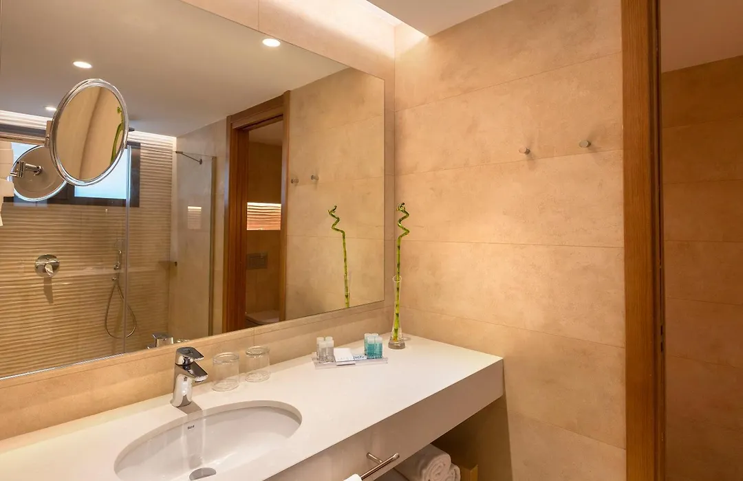 Hipotels Barrosa Park (Adults Only)-1
