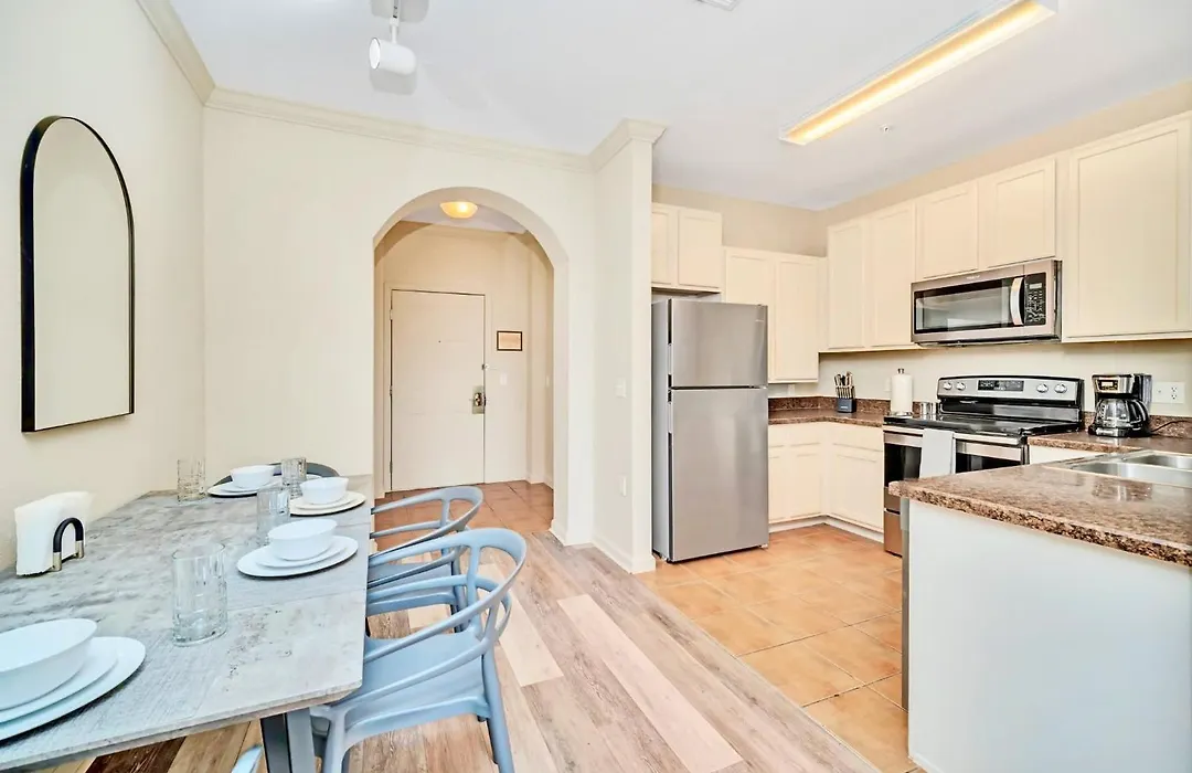 Bright Condo, Near Disney!-1
