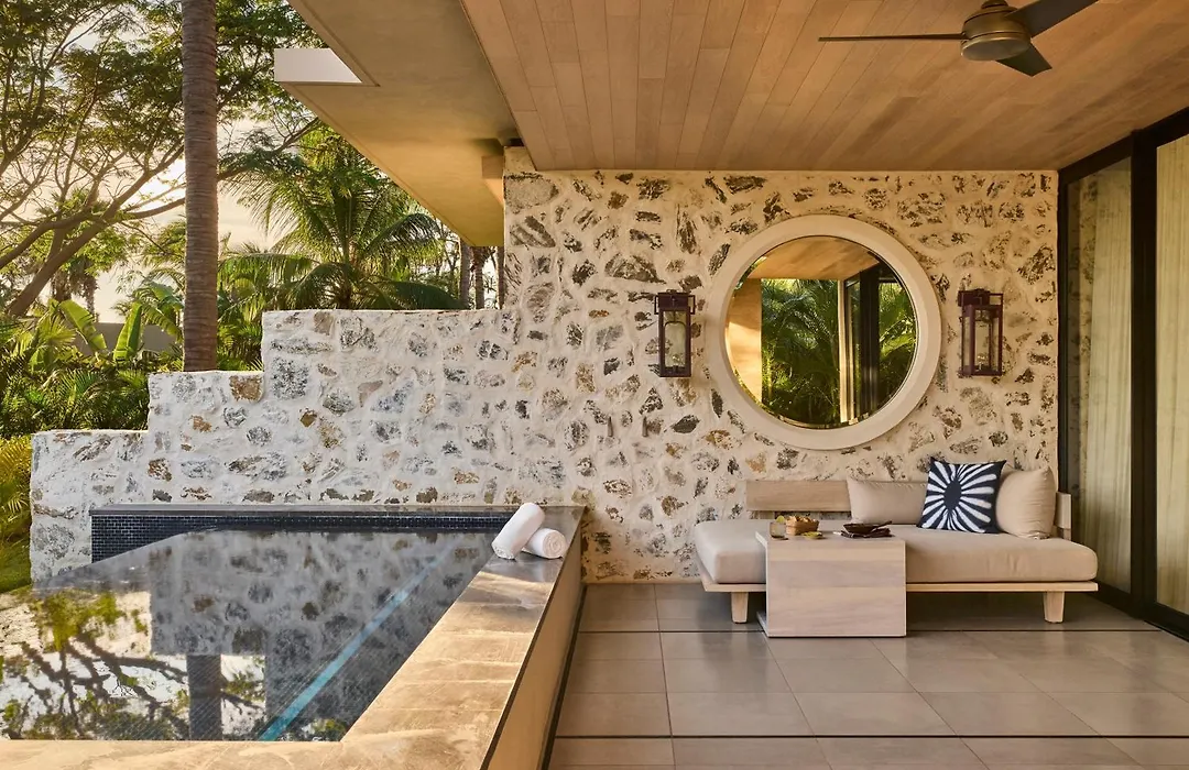 Susurros Del Corazon, Auberge Collection-1