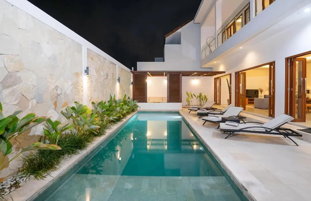 4Br Family Villa In Central Seminyak-1