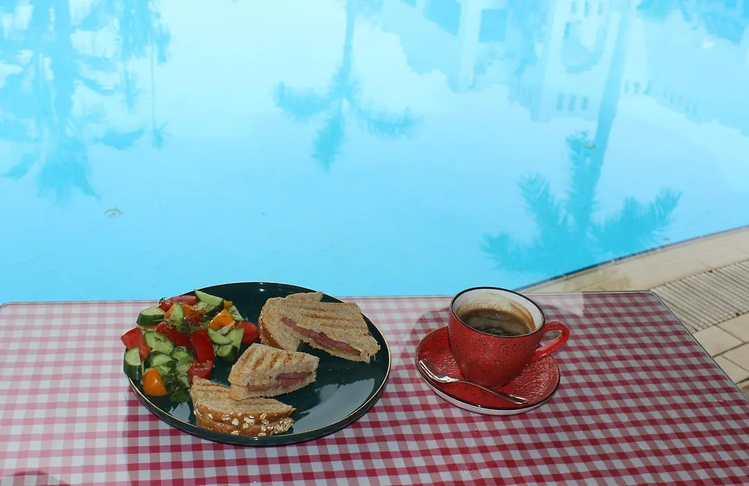 Herrmes Hostel اجانب فقط-1