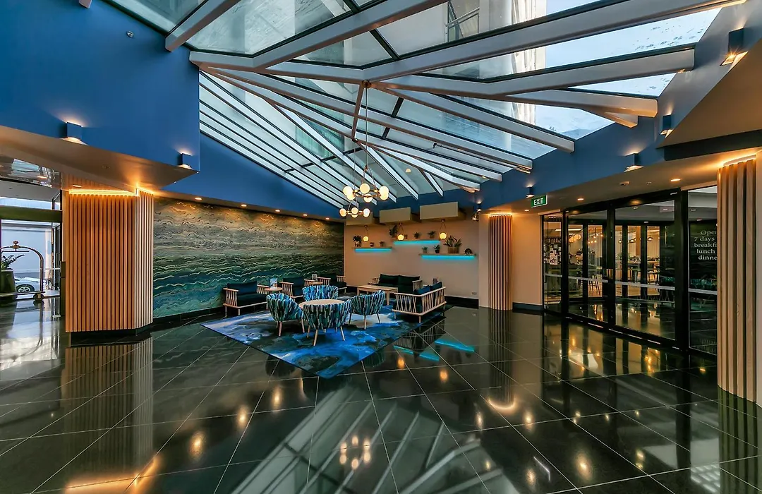 Penthouse Premier-1