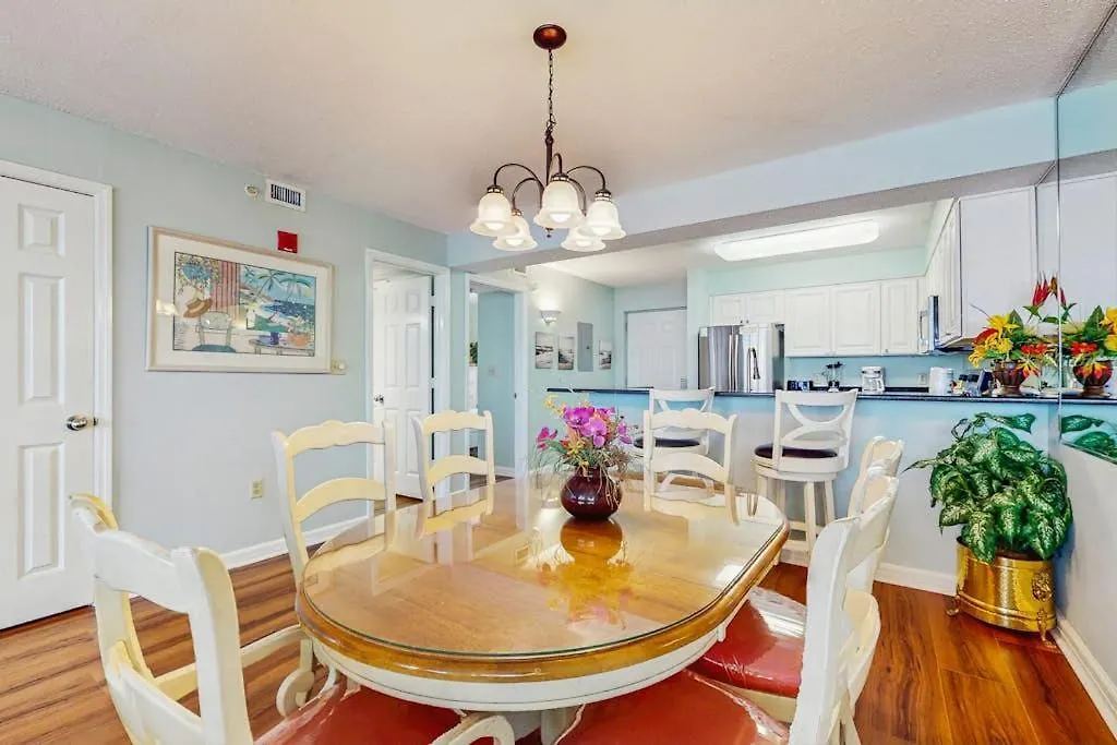 Pelican Beach Resort 1717-1