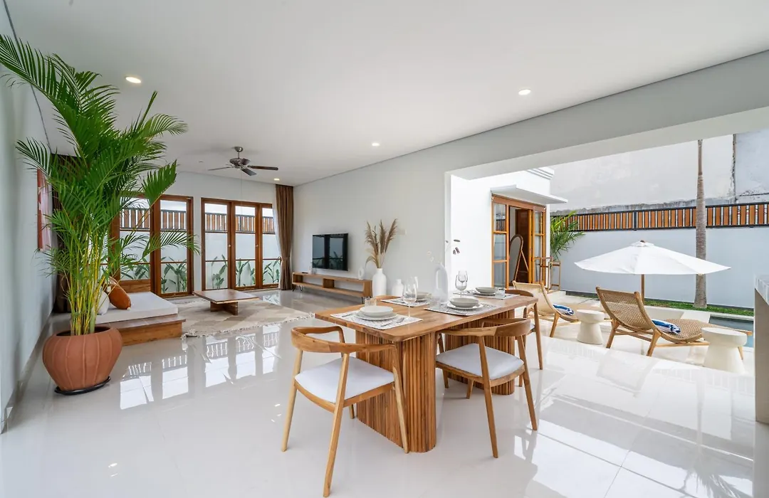 Sofia 2 - Tropical Getaway With Huge Pool In Canggu-1