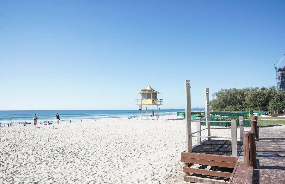 Broadbeach Beachside, Views-1