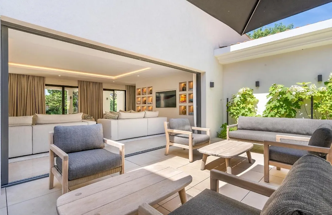 Luxury Villa Gassin With Poool & Gym-1