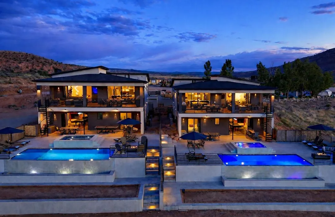 Exclusive Retreats Desert Vista Retreat- Moab Estate For Large Groups- Pool, Spa-1
