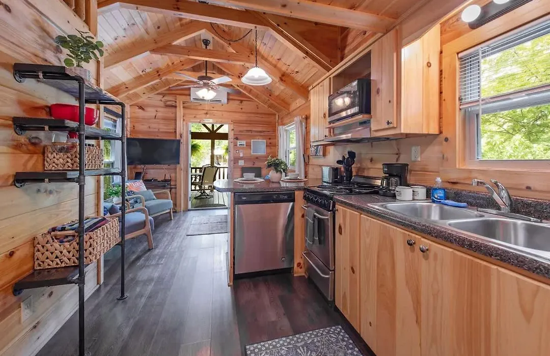 Elise Cabin Forest Retreat 5 Mins To Downtown-1