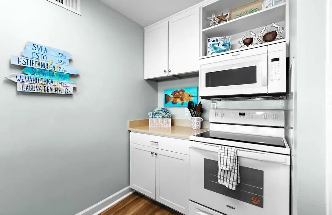 Latitude 29 Unit 20-1