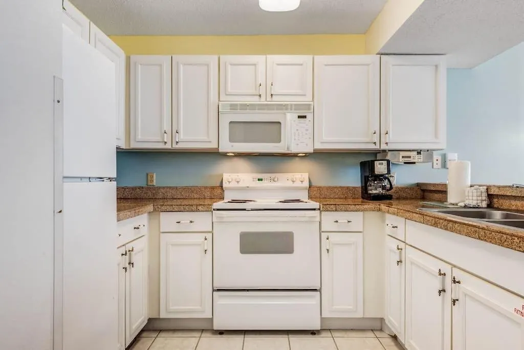 Pelican Beach Resort 1409-1
