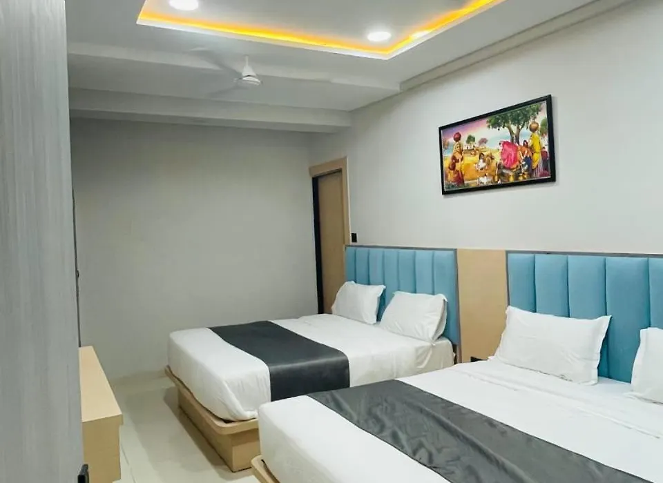 Hotel hills-1