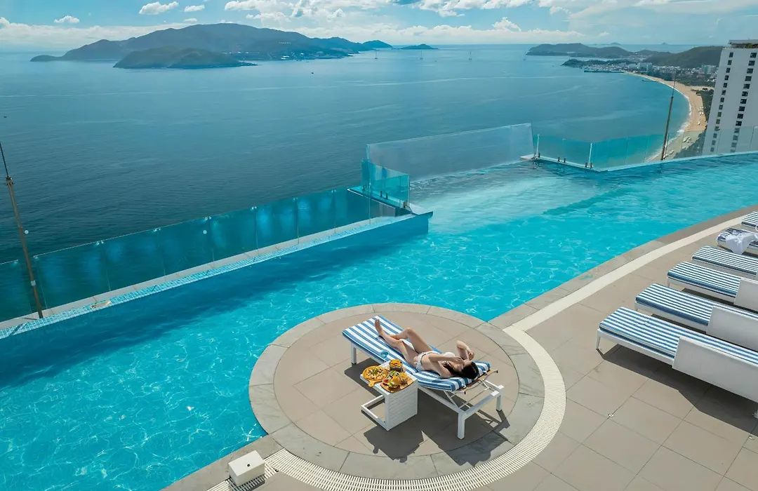 The Amg Suites Bayfront-1