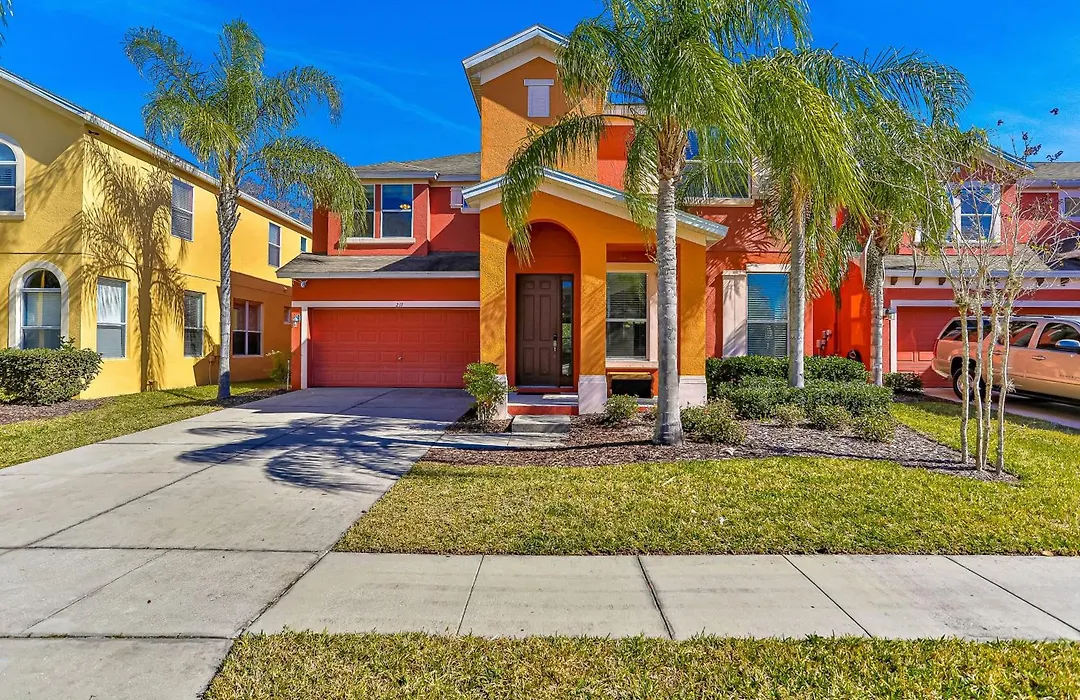 Colorful Home With Pool, Patio, Kitchen, Washer/Dryer, & Game Room-1