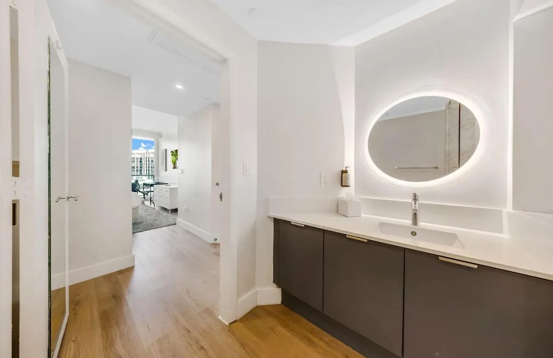 Luxury King Suite, Heart Of Coconut Grove-1