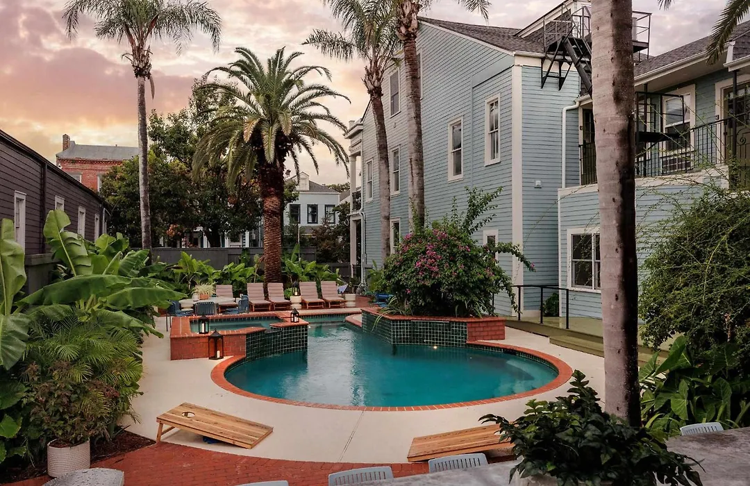Luxurious 9Br Inn Heated Pool & Spa-1