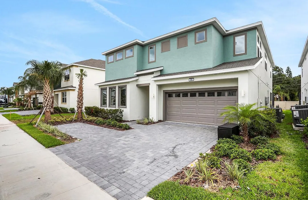 Dog-Friendly Home With A Heated Pool, Pool Spa, In-Home Theater, Lanai, & Patio-1